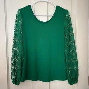 Elegant Green Lace Sleeve Top